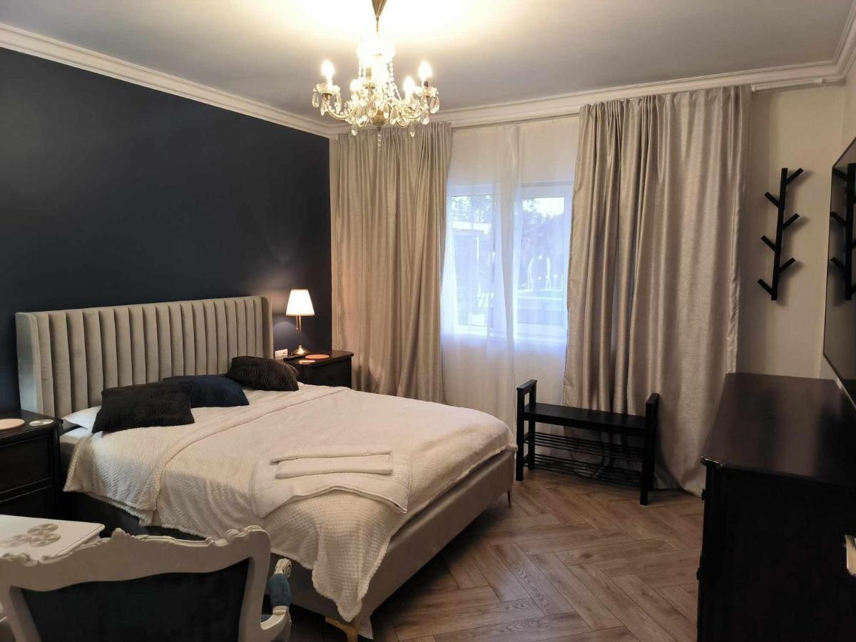 Апартаменти Luxury Airport Retreat Клуж-Напока Екстер'єр фото